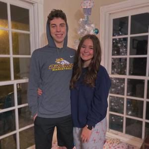 Meet your Posher, Anika